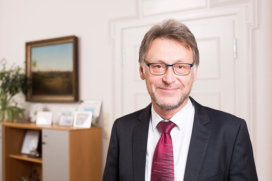 Foto Rektor Prof. Jens Strackeljan@Harald Krieg Uni Magdeburg